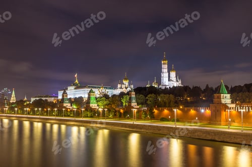 Preview: Moscow Kremlin, Ivan the Great Bell Tower, Grand Kremlin Palace and Moscow river at night