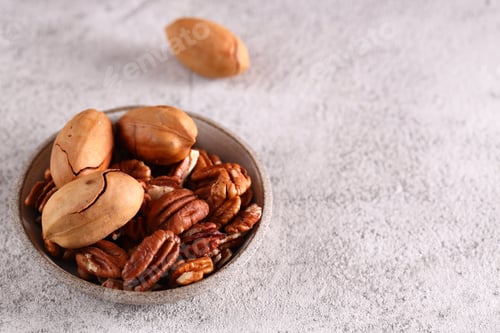Preview: natural mix nuts, peeled and whole