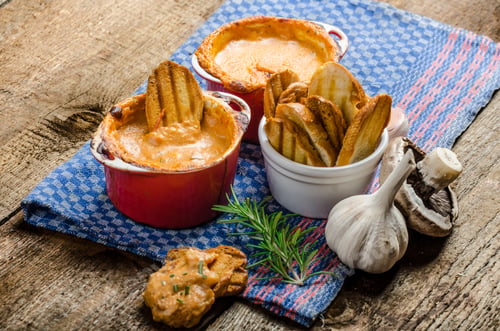 Preview: Tomato and cheese dip baked with crispy garlic toast