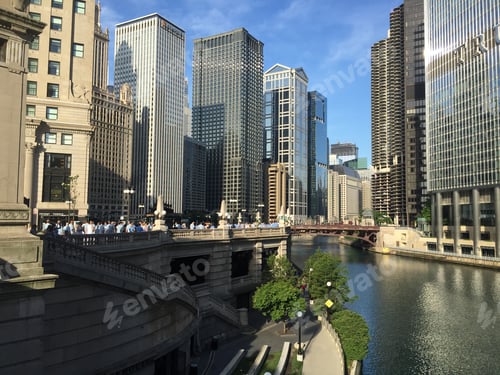 Preview: Chicago