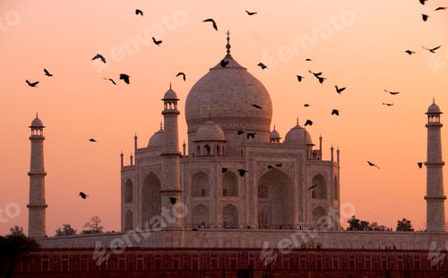Preview: Taj Mahal scenic sunset view in Agra, India