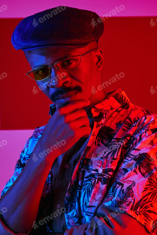 Vista previa: Trendy Black Man