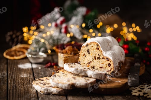 Preview: Traditional Christmas Stollen.