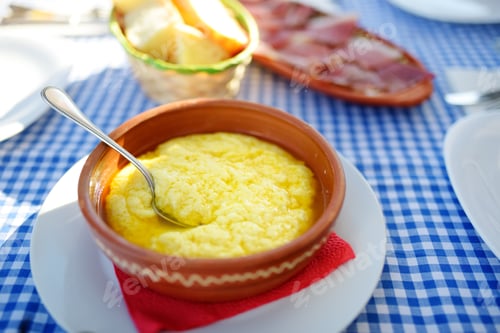 Preview: Traditional rustic treat in Montenegro is kachamak.