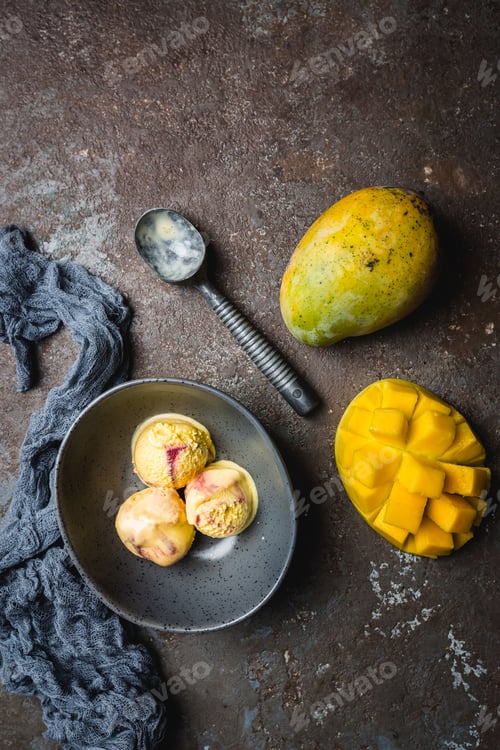 Preview: Homemade mango ice cream