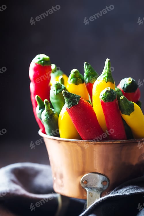 Preview: Fresh chilli pepper