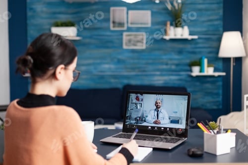 Preview: Student videocalling doctor from home