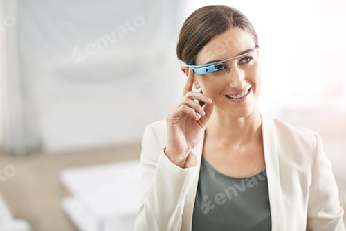 Preview: Focused on her virtual success