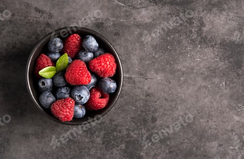 Preview: raspberry and blueberry grey background