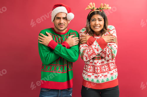 Preview: Lovely Attractive Couple Standing In Freezing Winter