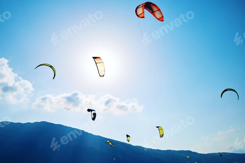 Preview: Colorful paragliding formation above Santa Croce Lake