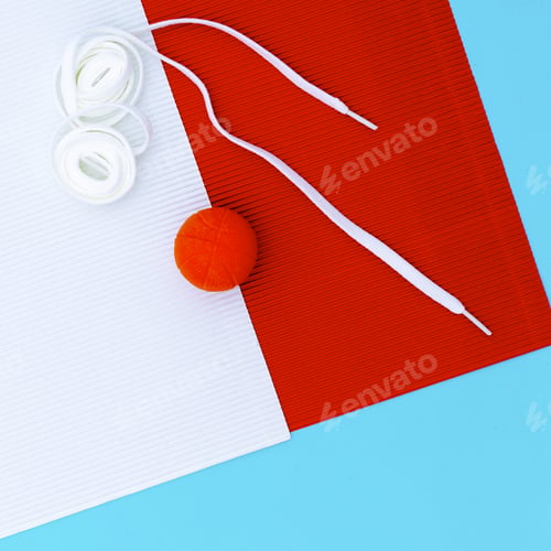 Preview: Shoelaces and soccer ball. Play. Minimal art style.