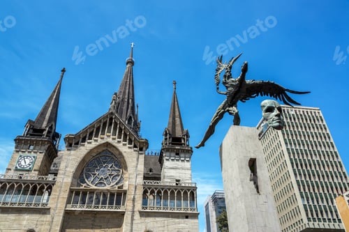 Preview: Cathedral and Bolivar Condor Statue