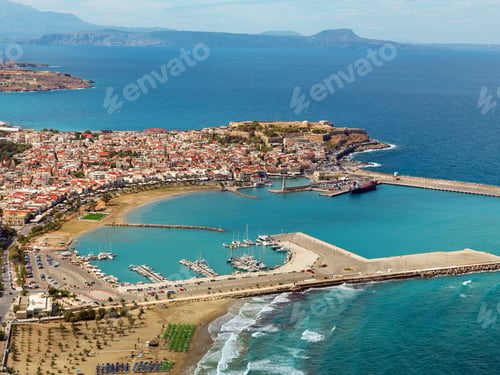 Preview: Coast with a dock in front of it and a body of water