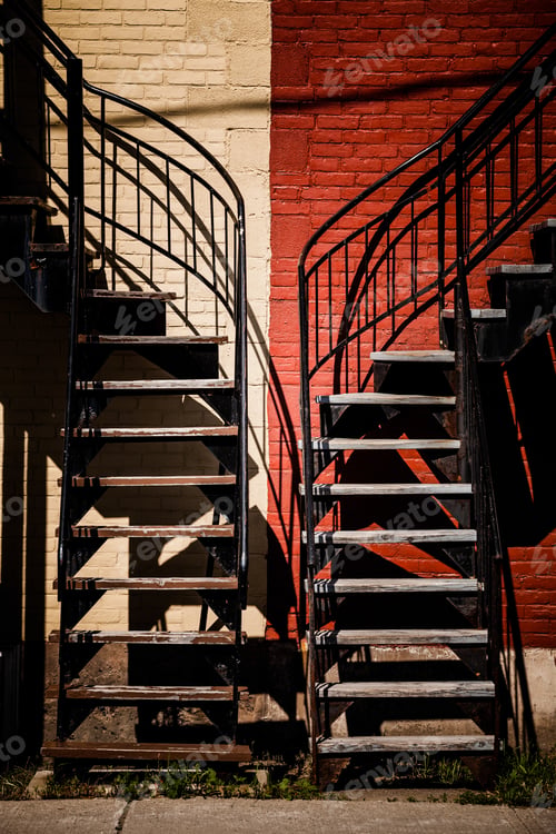 Preview: Symmetrical Staircases with two different colors