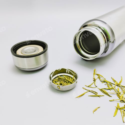 Preview: tea is brewed in a thermos