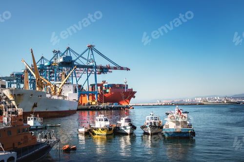 Preview: Muelle Prat Pier and Valparaiso Harbor - Valparaiso, Chile