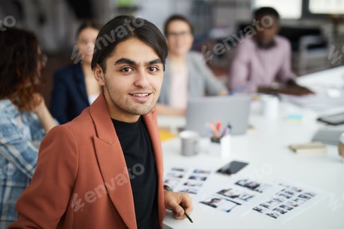 Preview: Middle-Eastern Entrepreneur in Business Meeting