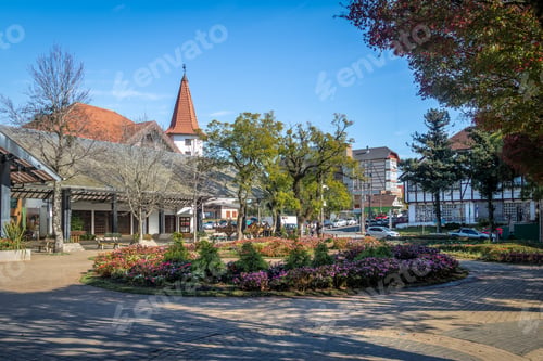 Preview: Flower Square (Praça das Flores) - Nova Petropolis, Rio Grande do Sul, Brazil