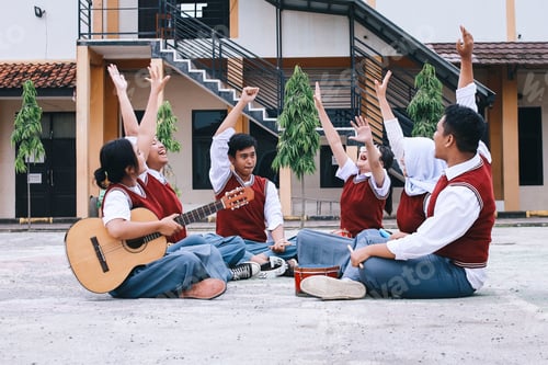 Preview: Students Cheering Up Before Performing