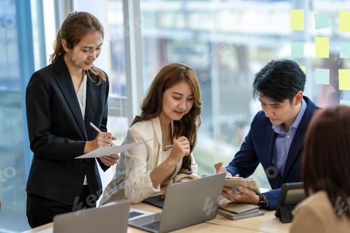 Preview: Asian Business people meeting time working with new startup project. Idea presentation, analyze plan