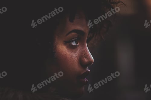 Preview: Beautiful afro-american girl