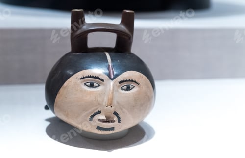 Preview: Old Vase