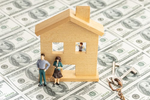 Preview: Investing in a house concept