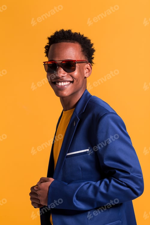 Preview: Dandy black man in jacket