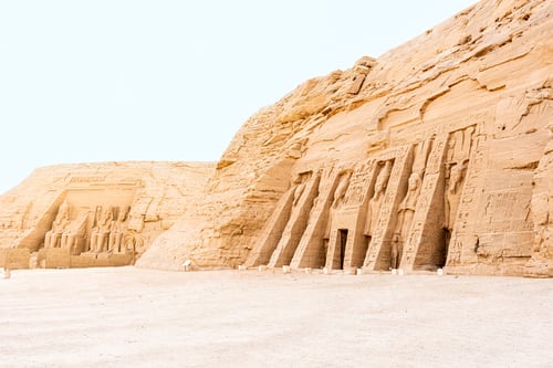 Preview: Esplanade with two egyptian temples in Abu Simbel