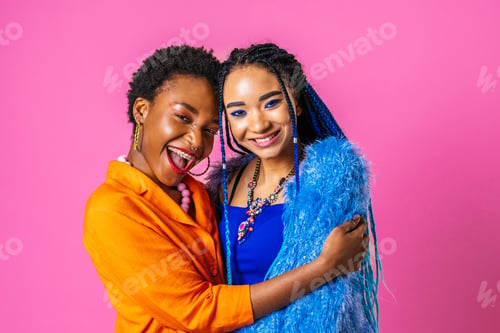 Preview: Beautiful black women posing in studio