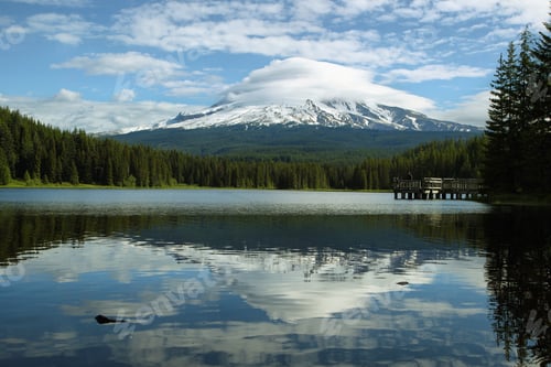 Preview: The Mount Hood reflection in Trillium Lake