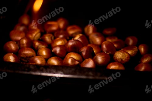 Preview: Chestnuts, maroni roasted chestnuts, popular autumn street food