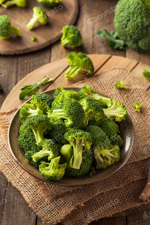 Preview: Healthy Green Organic Raw Broccoli Florets