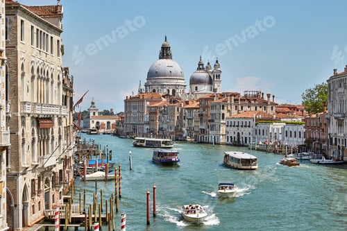 Preview: Grand Canal of Venice full of boats