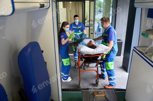 Preview: Ambulance delivered the victim in the accident to emergency room
