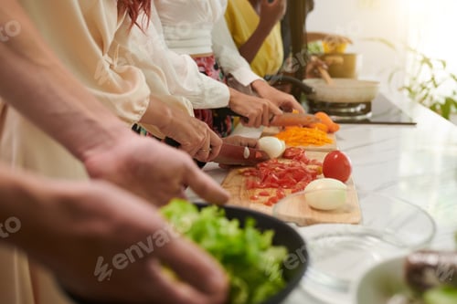 Preview: People Visiting Culinary Class