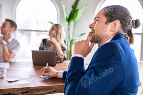 Preview: Creatives in a meeting