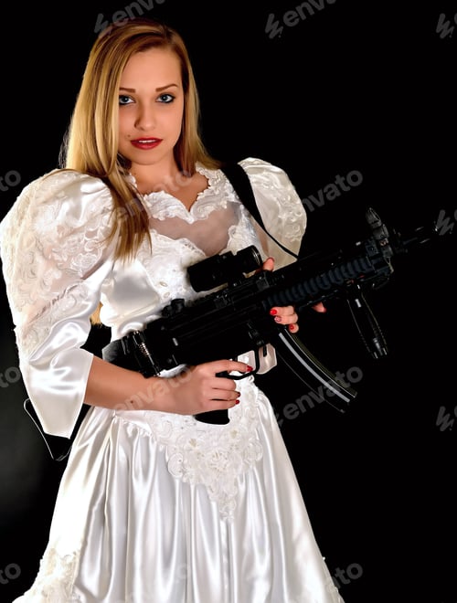 Preview: Woman With Gun