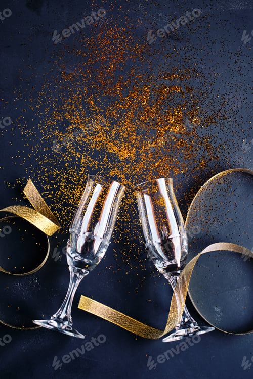Preview: Two champagne flutes with glitter