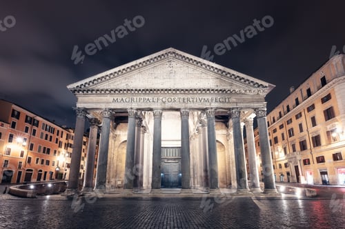 Preview: Illuminated ancient building of Pantheon in Rome in night