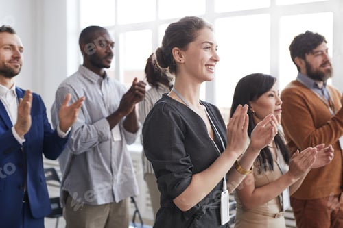 Preview: Business People Applauding Standing Up