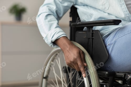 Preview: New lifestyle, treatment after injury, recovery and difficulties of people