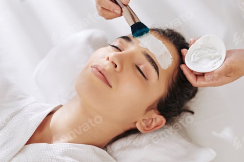 Preview: Woman getting moisturizing mask