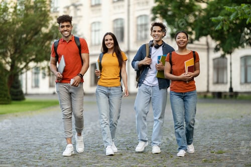 Preview: Portrait Of Happy Cheerful College Friends Walking Outdoors After Classes