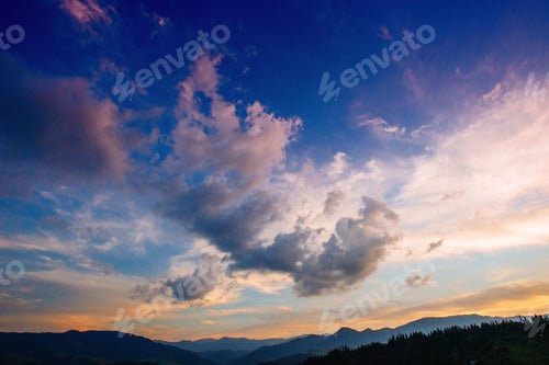 Preview: sky with clouds and sun