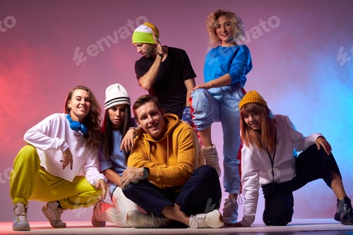 Preview: People enjoying dance party