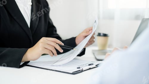 Preview: Business people hold a resume and talk to job applicants for job interviews about careers and Their
