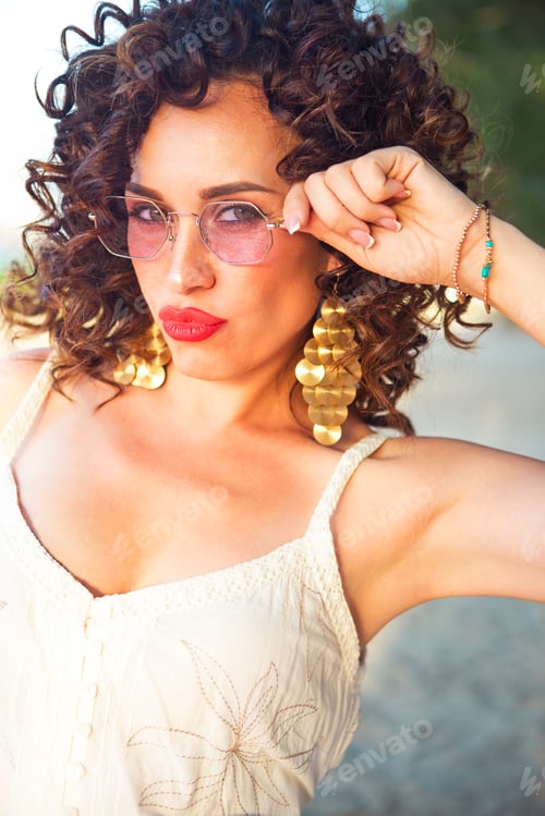 Preview: Party girl at summer festival wearing pink sunglasses