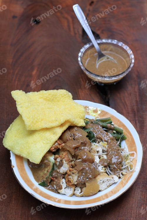 Preview: Rujak CIngur, Indonesian Traditional Salad with Peanut and Shrimp Paste Dressing.
